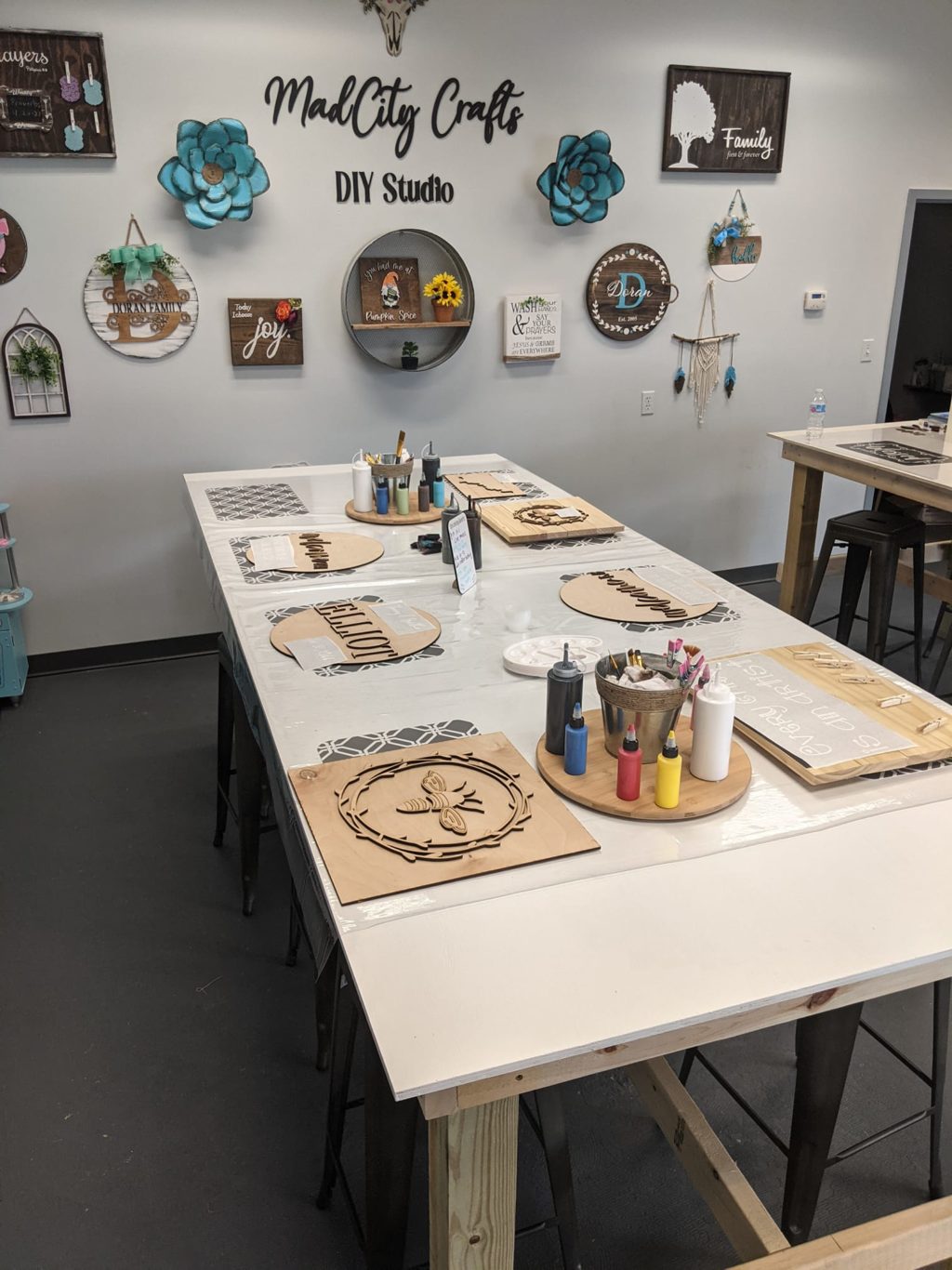 MadCity Crafts DIY Studio and Bakery